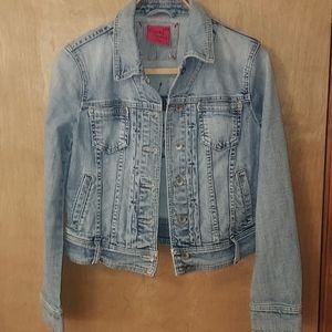 Vintage Jean Jacket L12-14.  CAROLS Denims Embroidery on Back